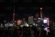 梦见经血游戏设定虚拟上海被外星人攻陷，中美网友：不行！！